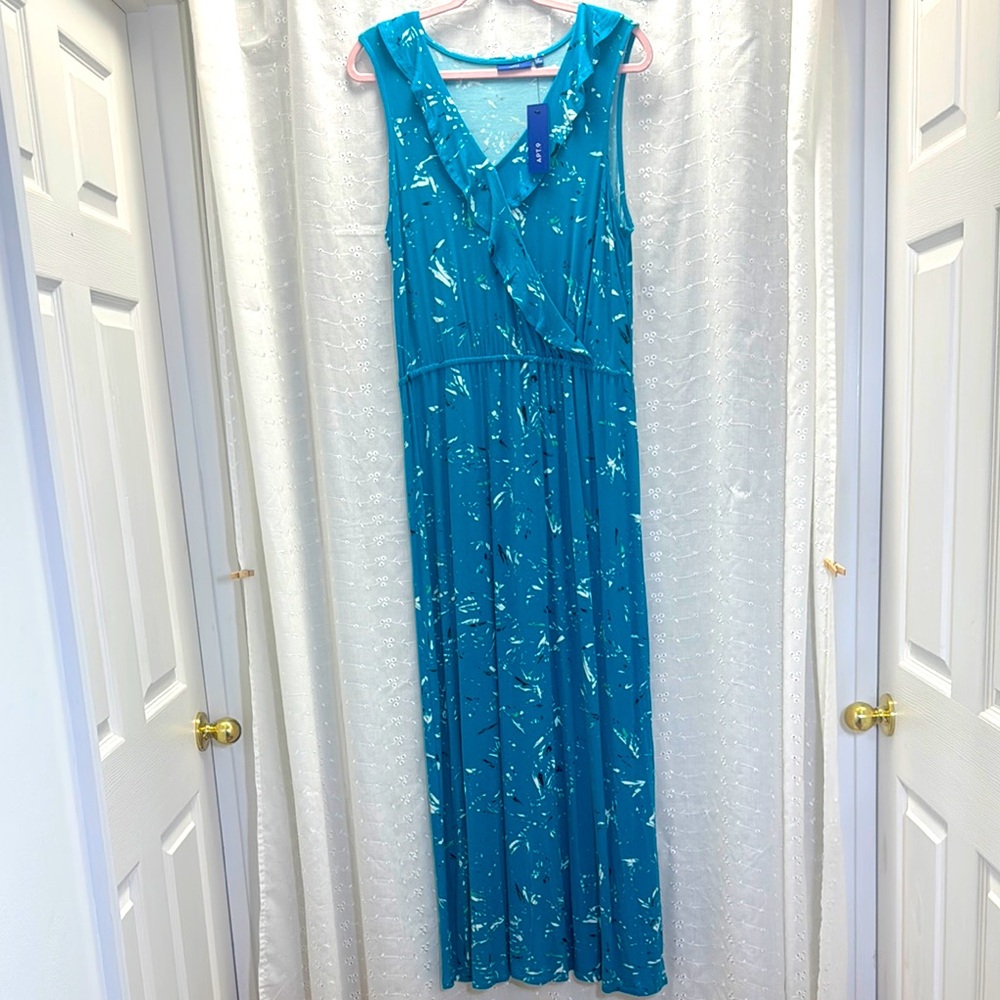 Apt 9 NWT Elegant Blue Sleeveless Sun Dress.